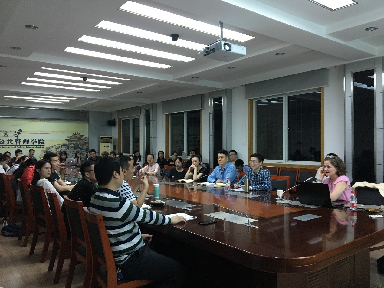 政治學論壇8-2.jpg