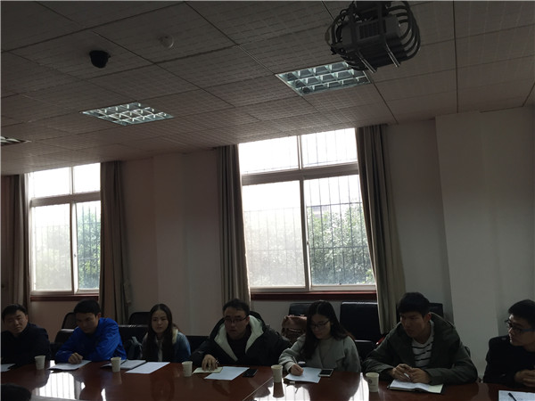 華科公管院研會(hui) 主席團及相關(guan) 部長.jpg
