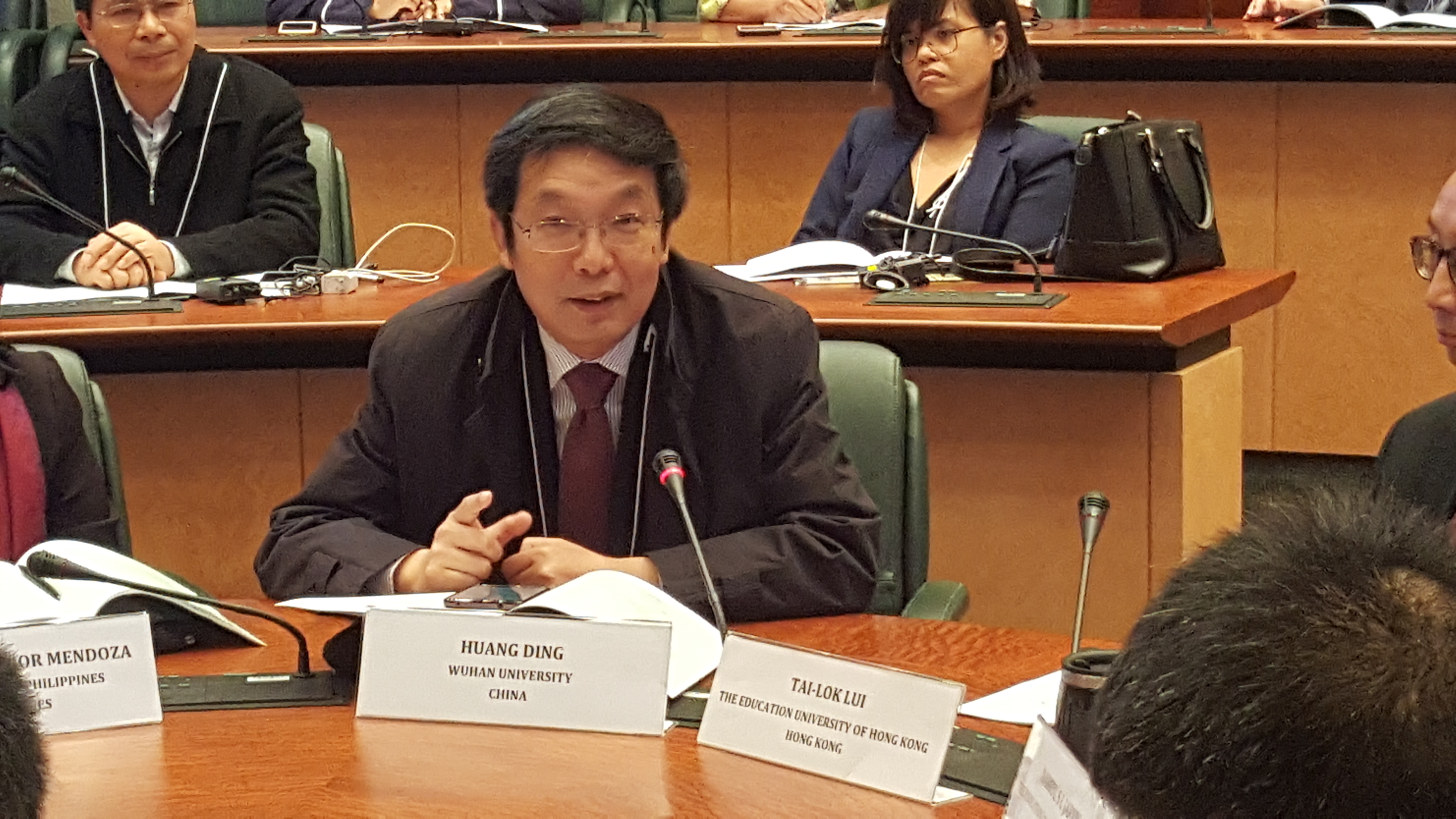 國際會(hui) 議報道3.jpg