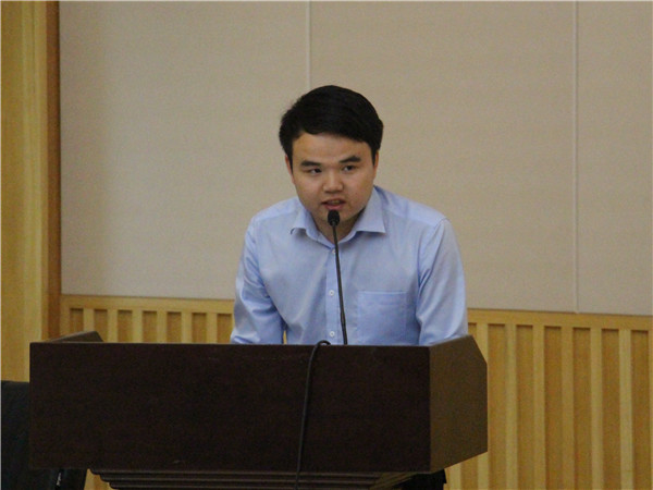 4武漢大學研究生會(hui) 代表張元金發言.jpg