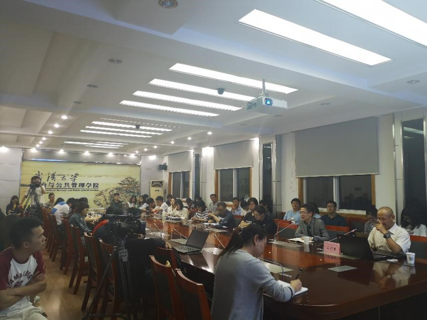 珞珈政治學論壇1906-1.jpg