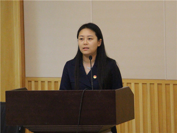 2武漢大學團委副書(shu) 記陳曉玥發言.jpg